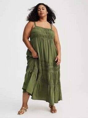 Torrid Size 0 Olivine Square Neck Lace Inset Maxi Dress
